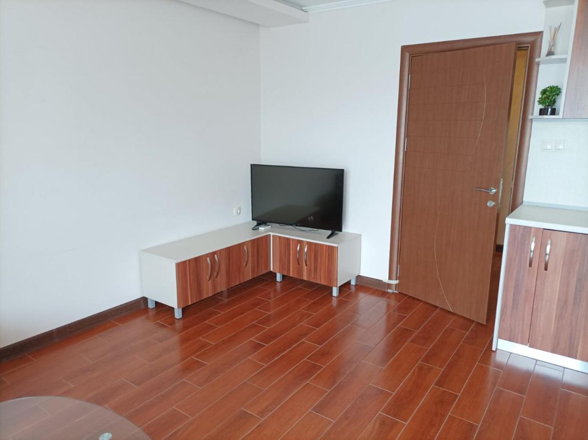One Bedroom Apartment 5 - Restaurant Stadium Φιλιππούπολη Εξωτερικό φωτογραφία